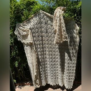 KEECO floral hand crochet coverlet cotton style 445 with pillow shams year 1985